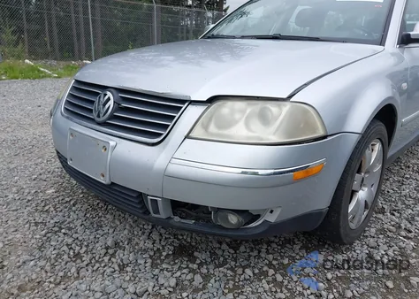 2003 Volkswagen Passat Glx from USA, damaged, VIN WVWYH63B73E070842